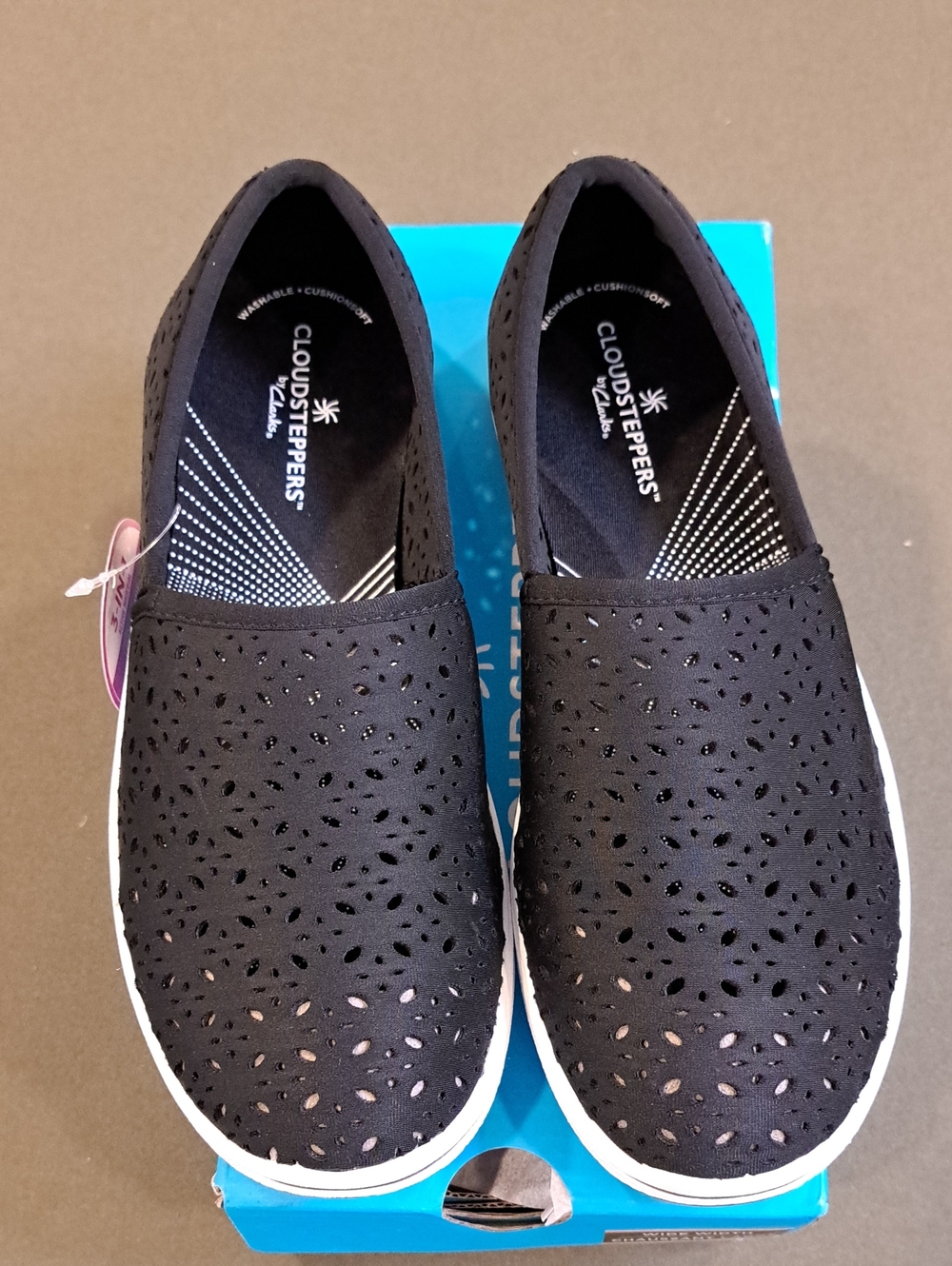 Clarks Cloudsteppers Breeze Lily - Color: Black - Size: Women 7 Wide - Picture 2 of 11